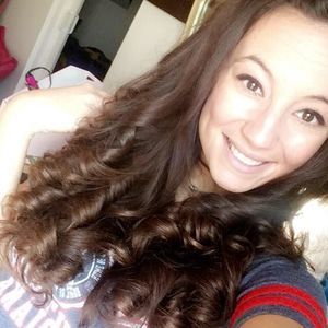 Meet your Posher, Ava